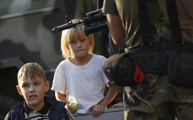 Повернутися в дитинство без війни