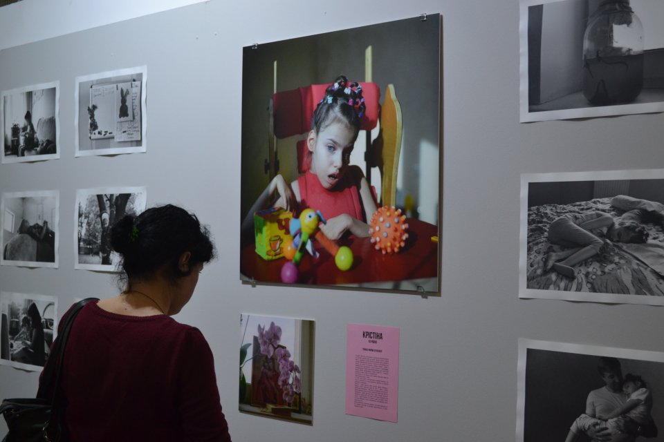 ФОТОВИСТАВКА «Я БАЧУ СВІТ СЕРЦЕМ»: ПРО ДІТЕЙ З ОСОБЛИВИМИ ПОТРЕБАМИ